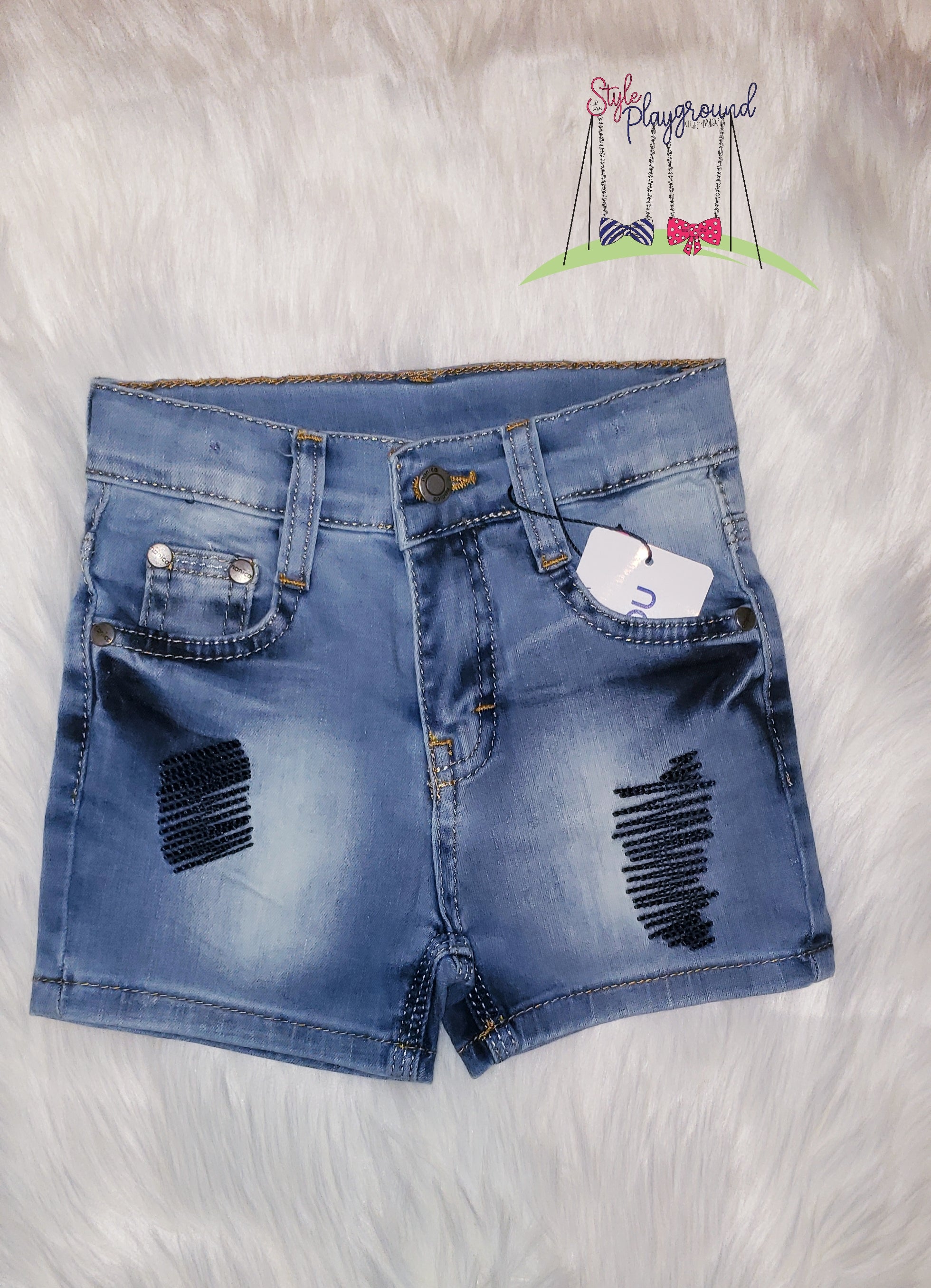 Scribble Patch Denim shorts